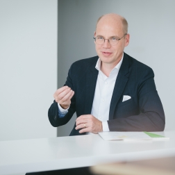 Dr. Timm Kehler